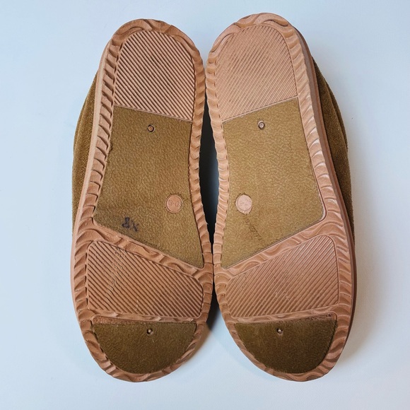 Banana Republic Men's Comfortable Classic Brown Slippers Size 7-8 - Picture 4 of 4